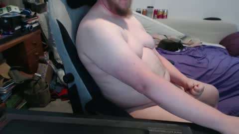 Snapshot of oneman1985 chatting on 12.14.25 oneman1985 online show from 12.14.25