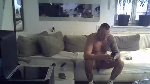 Snapshot of onepussycock chatting on 11.19.25 .....mICha..... online show from 11.19.25