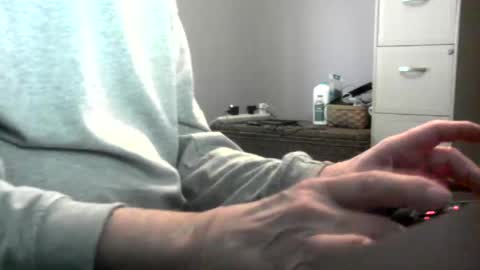 Snapshot of oneyedjackin chatting on 12.16.25 oneyedjackin online show from 12.16.25