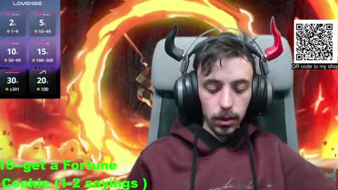 Snapshot of oni_hoshi chatting on 12.22.24 Oni hoshi online show from 12.22.24