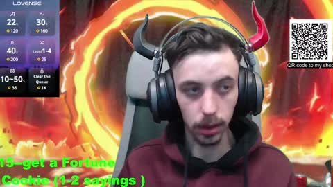 Snapshot of oni_hoshi chatting on 12.24.24 Oni hoshi online show from 12.24.24