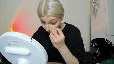 Iva online show from 10.27.25