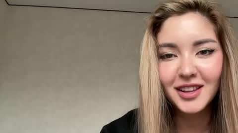 Snapshot of only_this chatting on 04.10.26 only_this online show from 04.10.26