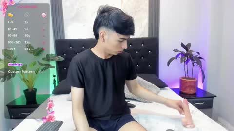 Snapshot of onlyjos_ chatting on 11.03.25 Josh - Schedule 1400 - 2200 online show from 11.03.25