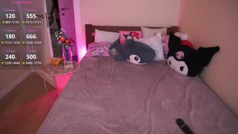 Snapshot of onlypenny chatting on 11.26.25 Peny online show from 11.26.25