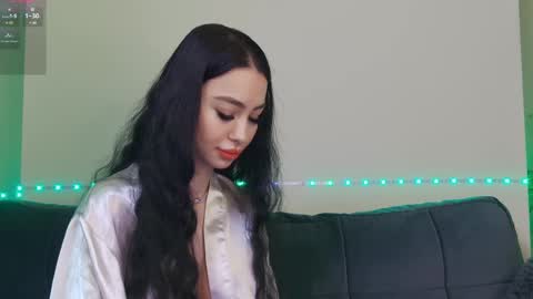 Xandra online show from 02.14.25