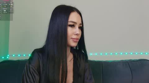 Xandra online show from 02.24.25