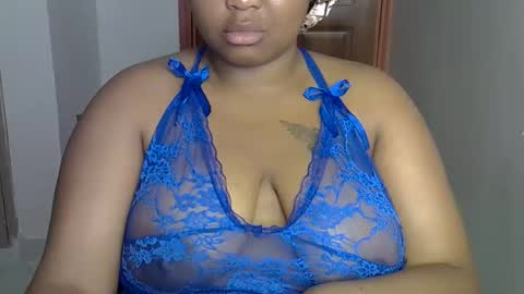 Snapshot of onlyyhazelbrown chatting on 10.13.25 Patience online show from 10.13.25