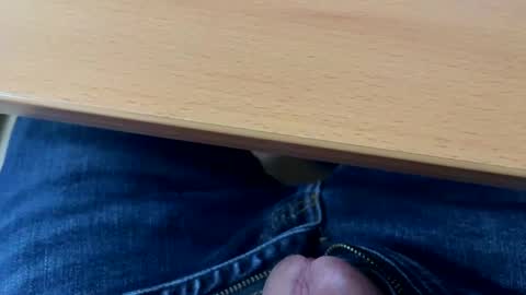 ooiskyfalloo online show from 12.18.24