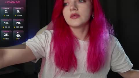 Snapshot of ooliviaa chatting on 11.09.25 Hannah online show from 11.09.25