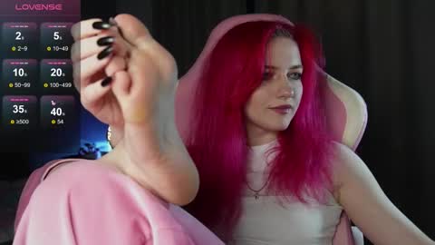 Snapshot of ooliviaa chatting on 11.12.25 Hannah online show from 11.12.25