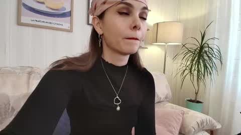 ophelia blue online show from 01.17.26