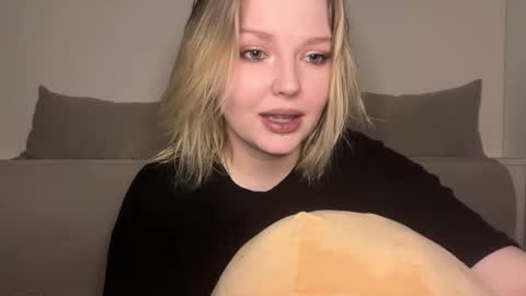 Ophelia online show from 03.20.26