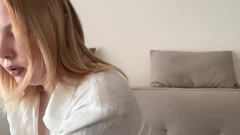 Snapshot of opheliaritz chatting on 06.05.26 Ophelia online show from 06.05.26