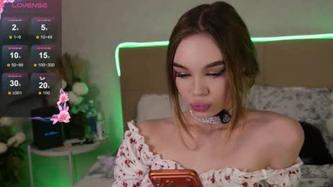 Snapshot of opheliarizz chatting on 02.13.26 Ophelia online show from 02.13.26