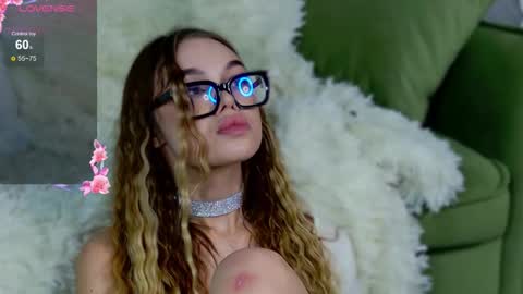 Snapshot of opheliarizz chatting on 03.01.26 Ophelia online show from 03.01.26