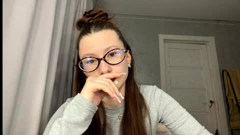 Snapshot of oralianoviello chatting on 03.04.26 Eva online show from 03.04.26