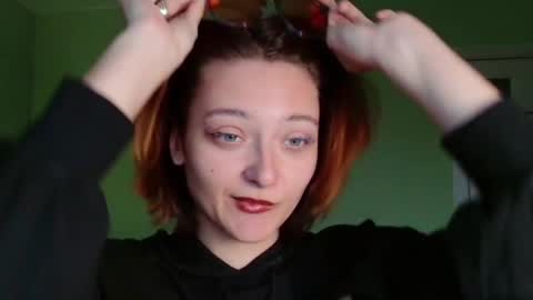 Melani  online show from 11.21.25