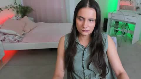 Snapshot of orfeya_one chatting on 06.22.26 Orfeya online show from 06.22.26