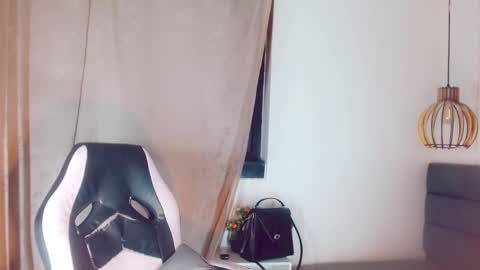 Oriana braom online show from 02.19.25