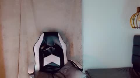 Oriana braom online show from 02.25.25