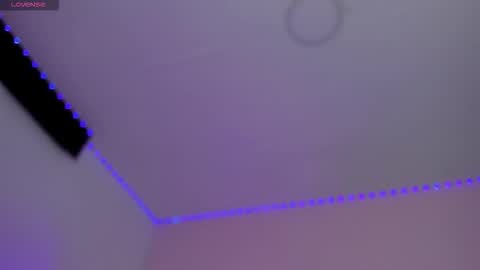 Miss Guzman  online show from 11.21.25