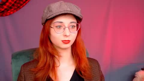 Orianna -  Hi Im into geek culture cosplay crafting LARP games. Shall we play DnD online show from 10.14.25