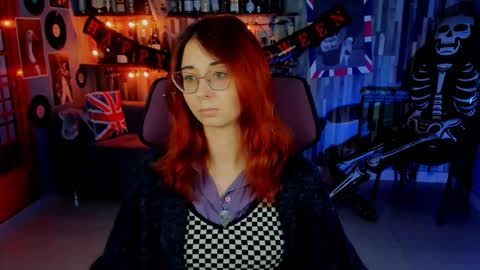 Orianna -  Hi Im into geek culture cosplay crafting LARP games. Shall we play DnD online show from 10.21.25
