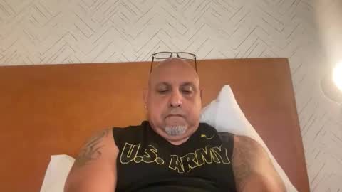 Snapshot of orlandoflsoldier chatting on 10.27.25 orlandoflsoldier online show from 10.27.25