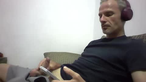 orwel09 online show from 11.23.25