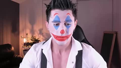 Snapshot of oscar_miller_ chatting on 10.30.25 Oscar online show from 10.30.25