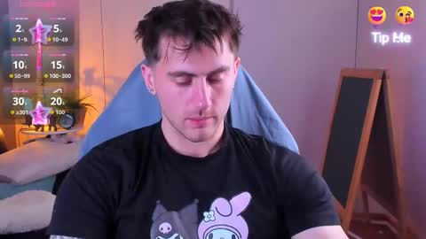 Snapshot of oscar_miller_ chatting on 11.14.25 Oscar online show from 11.14.25