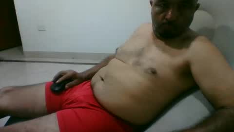 oscarjhe3512 online show from 02.28.26