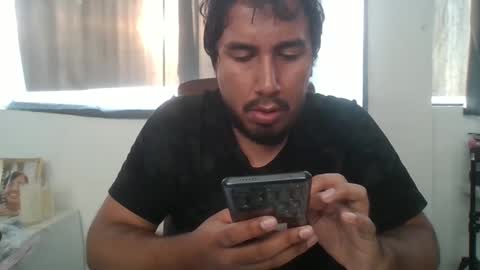 Snapshot of oscaryn_martell chatting on 02.28.25 oscaryn_martell online show from 02.28.25