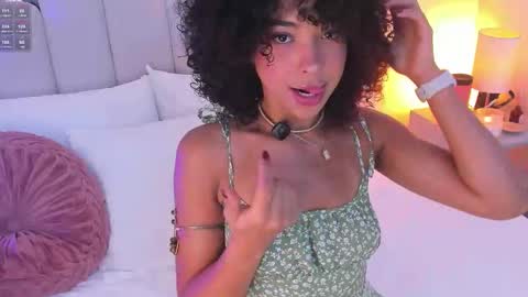 Snapshot of oshun_25 chatting on 11.10.25 Oshun online show from 11.10.25