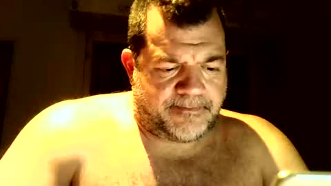 Oso Licencioso online show from 10.10.25