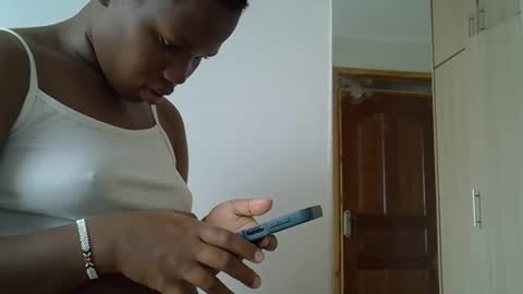 Snapshot of osoprettyebony chatting on 09.23.25 osoprettyebony online show from 09.23.25