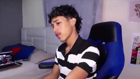 Snapshot of ostin_18hot chatting on 09.12.25 ostin 18hot online show from 09.12.25