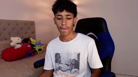 Snapshot of ostin_18hot chatting on 10.09.25 ostin 18hot online show from 10.09.25