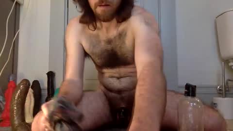 Snapshot of otter_toys chatting on 03.10.26 otter_toys online show from 03.10.26