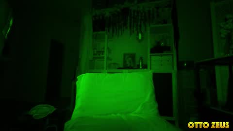 Otto Zeus online show from 10.26.25