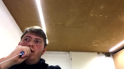 outflayd online show from 12.04.25