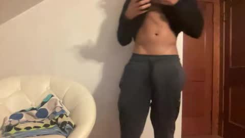 Snapshot of outofhisleague_ chatting on 04.02.26 outofhisleague_ online show from 04.02.26