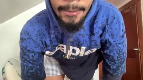 Snapshot of outofhisleague_ chatting on 04.08.26 outofhisleague_ online show from 04.08.26