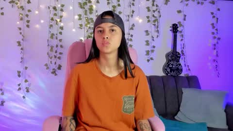 Snapshot of owenfoxx1 chatting on 11.10.25 Owen foxx online show from 11.10.25