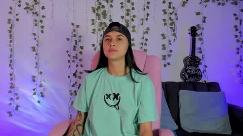 Snapshot of owenfoxx1 chatting on 11.11.25 Owen foxx online show from 11.11.25