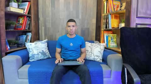 Snapshot of owenpierce1 chatting on 09.11.25 Owen online show from 09.11.25