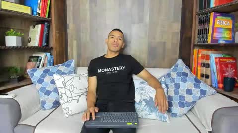Snapshot of owenpierce1 chatting on 10.03.25 Owen online show from 10.03.25