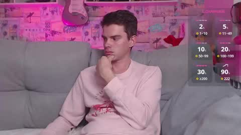 Snapshot of oxmikexo chatting on 12.24.24 Mike online show from 12.24.24