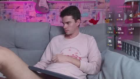 Snapshot of oxmikexo chatting on 12.26.24 Mike online show from 12.26.24